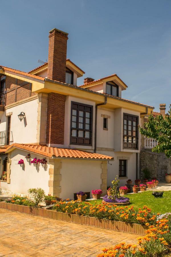 Posada Marina Suances Exterior photo
